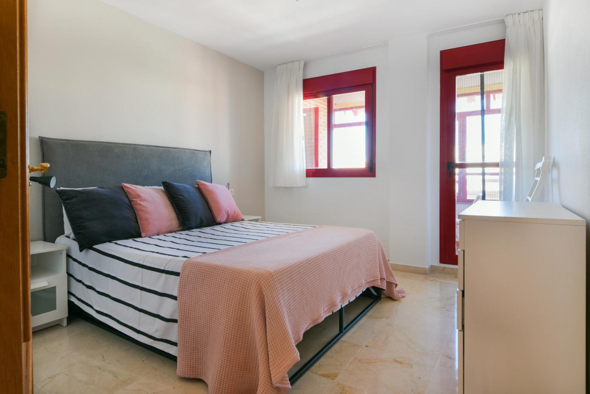 Malaga Estacion Ave Playa Apartment Екстериор снимка