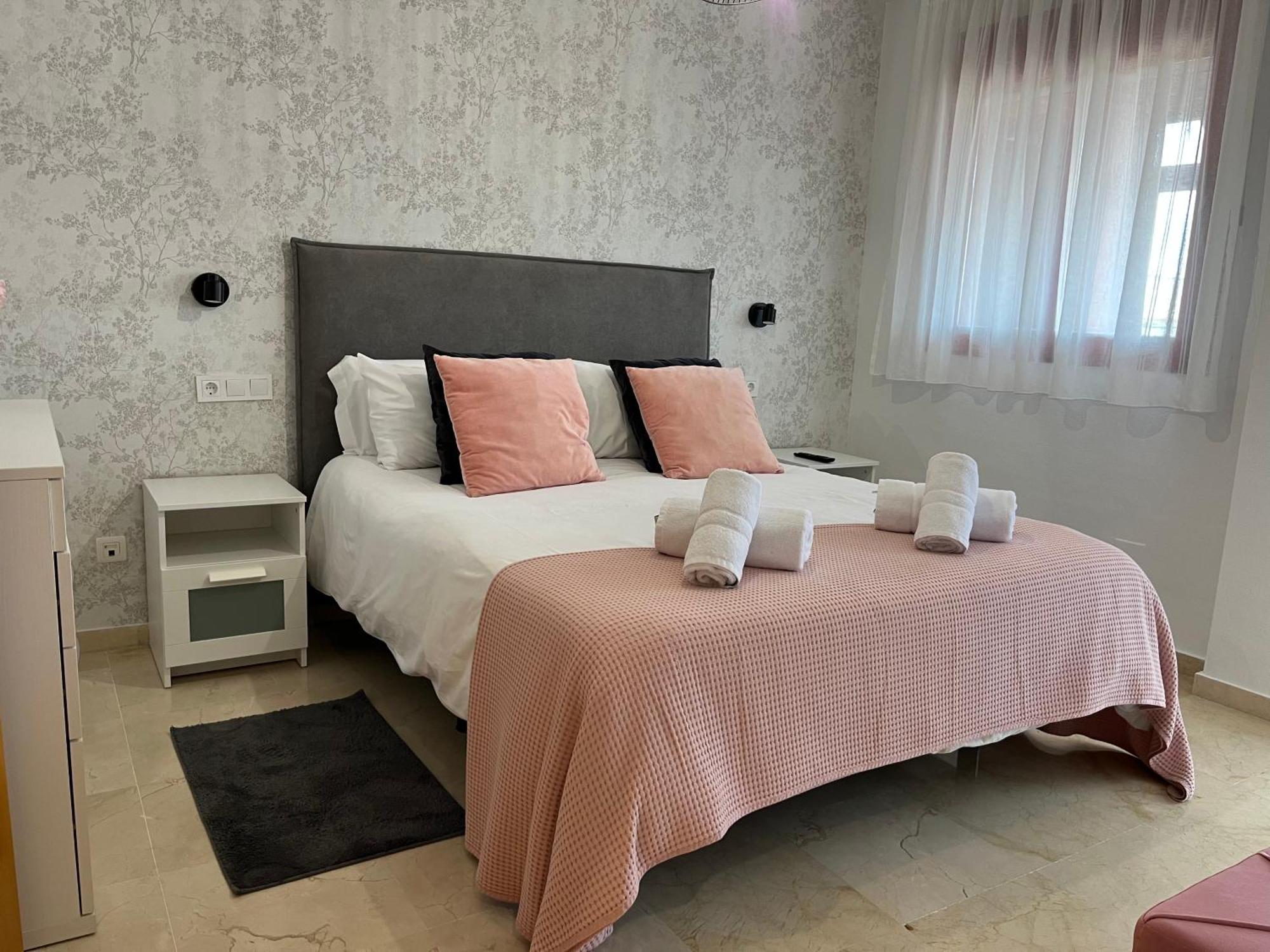 Malaga Estacion Ave Playa Apartment Екстериор снимка